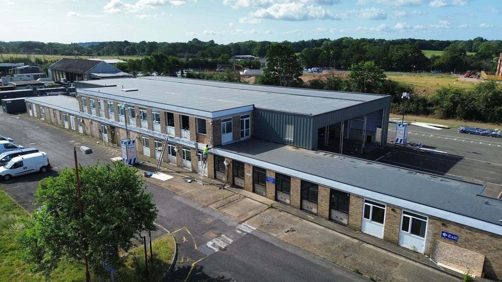 Commercial flat roof project
